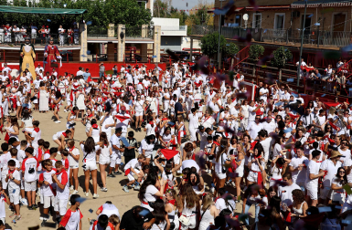 Fotos del cohete de fiestas de Caparroso 2026