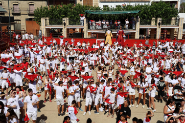 Fotos del cohete de fiestas de Caparroso 2026