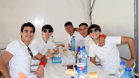Fotos del cohete de fiestas de Fontellas 2026