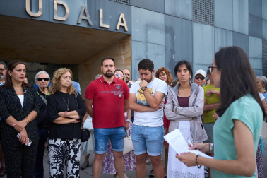 Fotos de la concentración en apoyo a Ceuta en Burlada