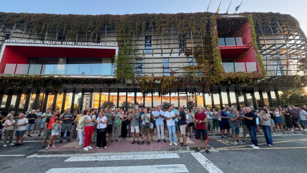 Fotos de la concentración en apoyo a Ceuta en Noáin
