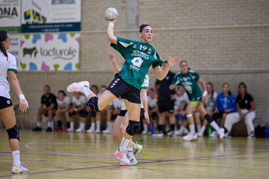 Fotos del partido Anaitasuna-Beti Onak de Balonmano disputado en Noáin