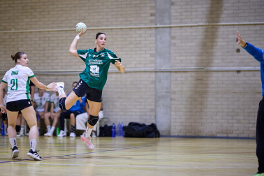 Fotos del partido Anaitasuna-Beti Onak de Balonmano disputado en Noáin