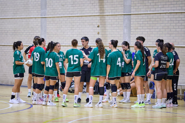 Fotos del partido Anaitasuna-Beti Onak de Balonmano disputado en Noáin