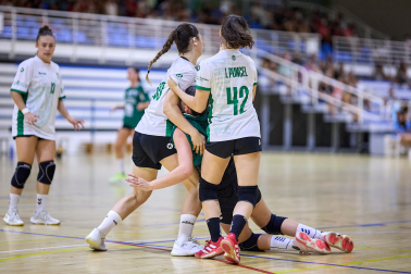 Fotos del partido Anaitasuna-Beti Onak de Balonmano disputado en Noáin