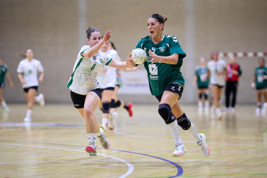 Fotos del partido Anaitasuna-Beti Onak de Balonmano disputado en Noáin