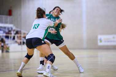 Fotos del partido Anaitasuna-Beti Onak de Balonmano disputado en Noáin