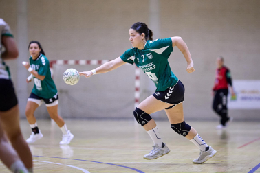 Fotos del partido Anaitasuna-Beti Onak de Balonmano disputado en Noáin