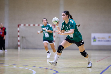 Fotos del partido Anaitasuna-Beti Onak de Balonmano disputado en Noáin