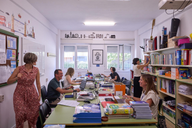 Foto de los preparativos para el nuevo curso escolar en el IES Basoko