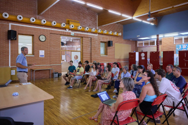 Foto de los preparativos para el nuevo curso escolar en el IES Basoko