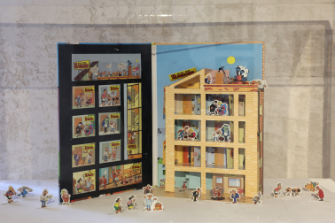 HOMENAJE A ‘13, RUE DEL PERCEBE’. Más de 40 artistas han reinterpretado el célebre edificio de vecinos que creó Francisco Ibáñez. El próximo día 16, el colectivo Kanpai Jotze creará su propia versión de ‘13, Rue del Percebe’ en una intervención ante el público, en Condestable.