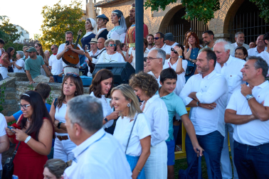 Alegría y celebraciones en el inicio de las fiestas en Zizur Menor