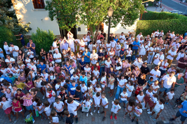 Alegría y celebraciones en el inicio de las fiestas en Zizur Menor