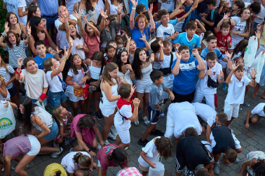 Alegría y celebraciones en el inicio de las fiestas en Zizur Menor