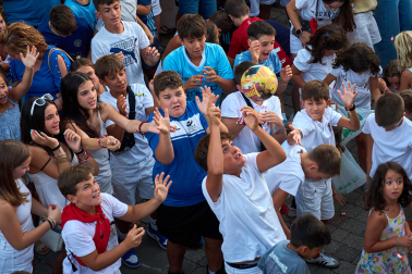 Alegría y celebraciones en el inicio de las fiestas en Zizur Menor