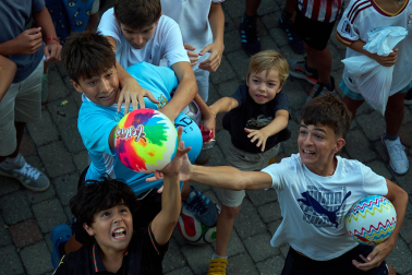 Alegría y celebraciones en el inicio de las fiestas en Zizur Menor