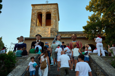Alegría y celebraciones en el inicio de las fiestas en Zizur Menor