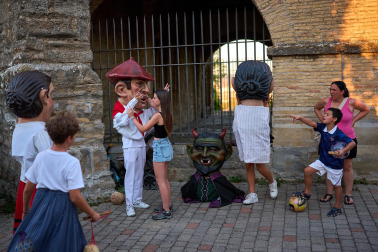 Alegría y celebraciones en el inicio de las fiestas en Zizur Menor