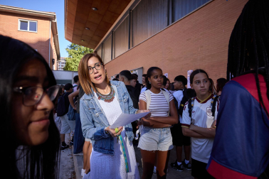 Fotos del comienzo de curso en la ESO y Bachillerato en el IES Basoko