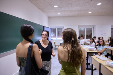 Fotos del comienzo de curso en la ESO y Bachillerato en el Liceo Monjardin