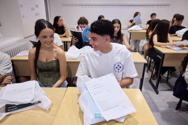 Fotos del comienzo de curso en la ESO y Bachillerato en el Liceo Monjardin