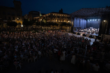 Concierto de La Pamplonesa en la Plaza del Castillo con motivo de los actos del Privilegio de la Unión