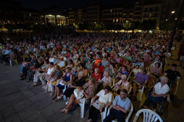 Concierto de La Pamplonesa en la Plaza del Castillo con motivo de los actos del Privilegio de la Unión