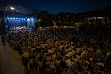 Concierto de La Pamplonesa en la Plaza del Castillo con motivo de los actos del Privilegio de la Unión