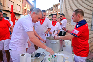 Fotos de la paellada en fiestas de Milagro 2026