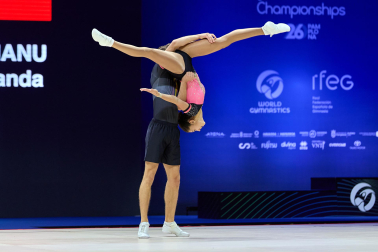 Fotos de la segunda jornada del Mundial de Aeróbic en el Navarra Arena