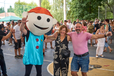 Fotos de la III Fiesta Solidaria de ADANO.