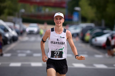Participantes en la IX Carrera Popular de Artica disputada este domingo, 6 de septiembre