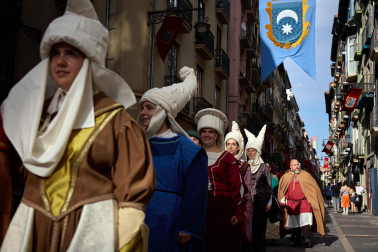 Fotos del desfile medieval por las calles de Pamplona por la celebración del Privilegio de la Unión