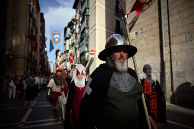 Fotos del desfile medieval por las calles de Pamplona por la celebración del Privilegio de la Unión