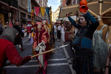 Fotos del desfile medieval por las calles de Pamplona por la celebración del Privilegio de la Unión