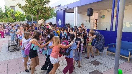 Bienvenida del profesorado de CPEIP Santa Ana de Buñuel a sus alumnos.