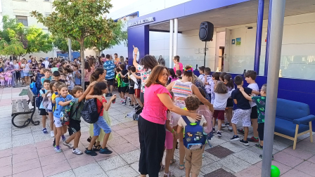 Bienvenida del profesorado de CPEIP Santa Ana de Buñuel a sus alumnos.