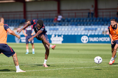 Fotos del entrenamiento de Osasuna de este lunes 7 de septiembre