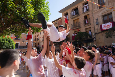 Calor, alegría, celebraciones y bailes en el arranque de las fiestas de Cintruéngio este lunes 7 de septiembre