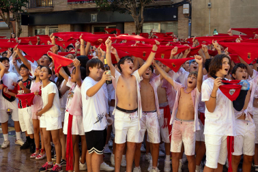 Calor, alegría, celebraciones y bailes en el arranque de las fiestas de Cintruéngio este lunes 7 de septiembre