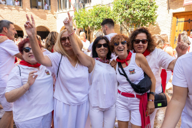 Calor, alegría, celebraciones y bailes en el arranque de las fiestas de Cintruéngio este lunes 7 de septiembre