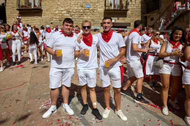 Fotos del cohete de inicio de fiestas en Cáseda