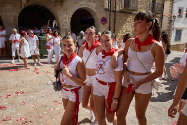 Fotos del cohete de inicio de fiestas en Cáseda