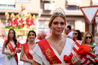 Foto de la procesión, damas de honor y quintos del 2027 en Azagra