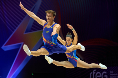 Foto de los entrenamientos de la selección española de gimnasia aeróbica en el Navarra Arena
