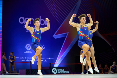 Foto de los entrenamientos de la selección española de gimnasia aeróbica en el Navarra Arena
