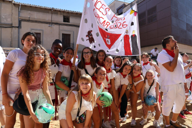 Inicio de las fiestas patronales 2026 en la localidad de Cárcar con el cohete