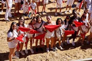 Inicio de las fiestas patronales 2026 en la localidad de Cárcar con el cohete