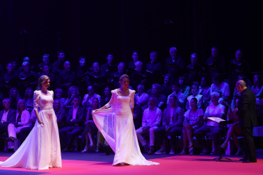 Fotos de la pasarela 20.20 de peinados de novia en Baluarte